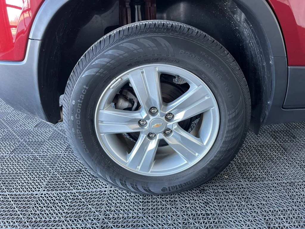 Used 2022 Red Chevrolet LT image 23
