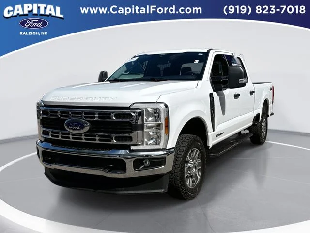 Used 2025 White Ford XLT image 1