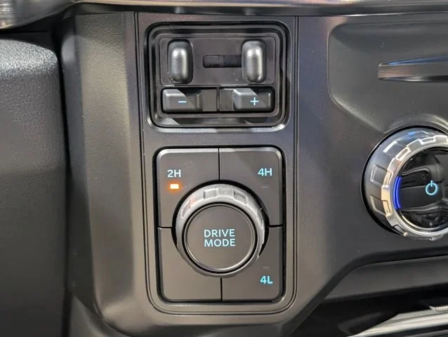 New 2026 Agate Black Metallic Ford F-350® Lariat® image 47