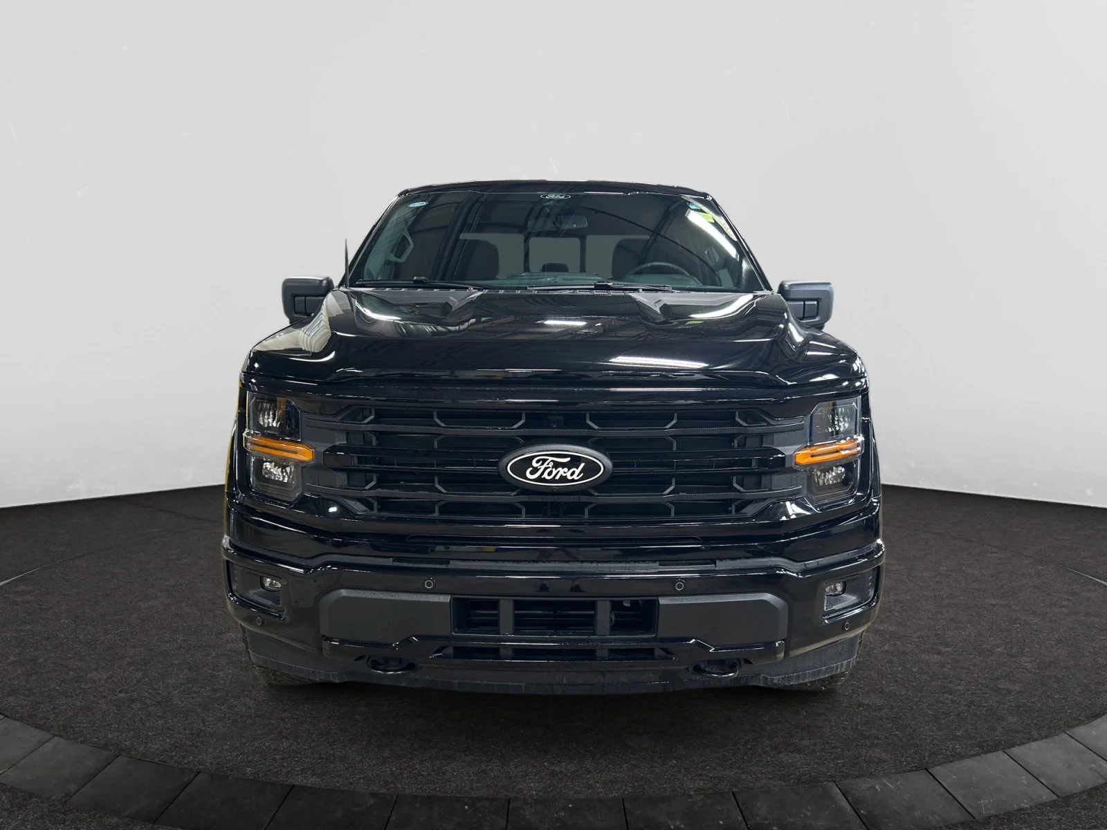 New 2026 Agate Black Metallic Ford XLT image 8