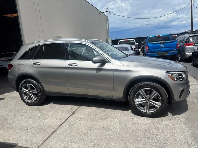 Used 2021 Silver Mercedes-Benz GLC 300 image 3