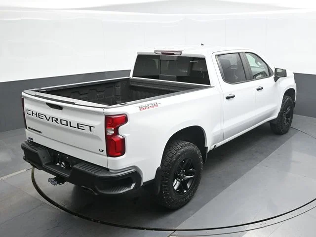 Used 2020 White Chevrolet LT Trail Boss image 17