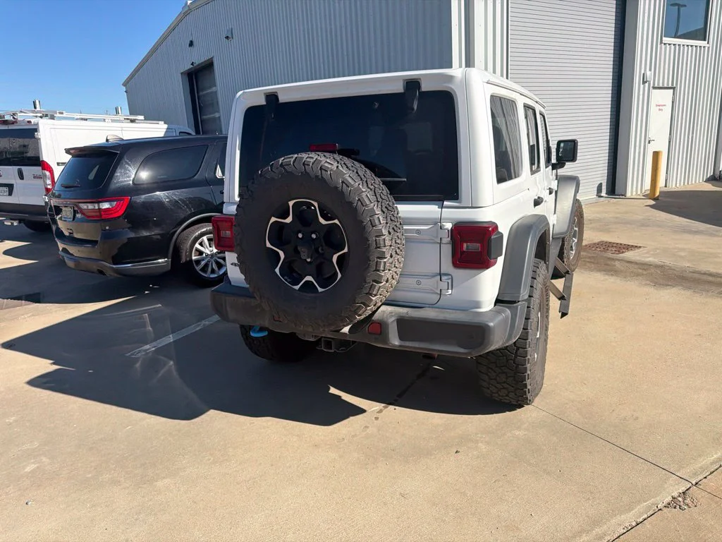 Certified Used 2021 White Jeep Unlimited Rubicon 4xe image 10