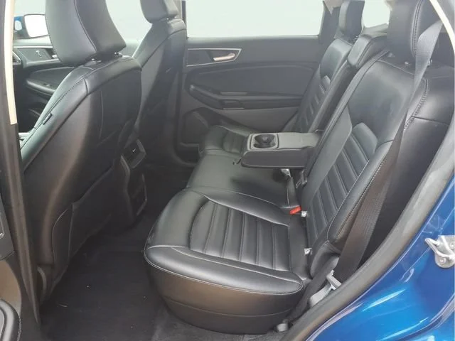 Used 2024  Ford SEL image 19