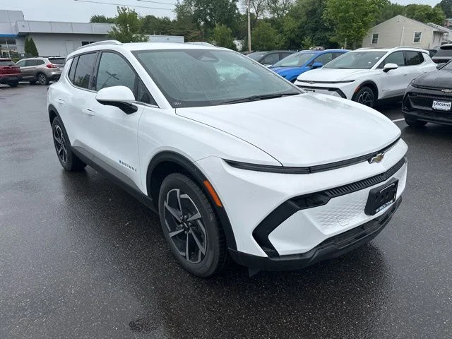 New 2026 White Chevrolet LT image 7