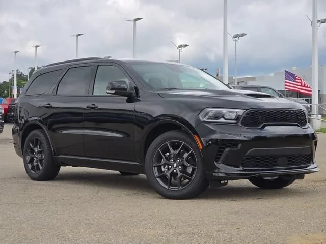 New 2026 DB Black Crystal Clearcoat Dodge GT Premium HEMI V8 image 2