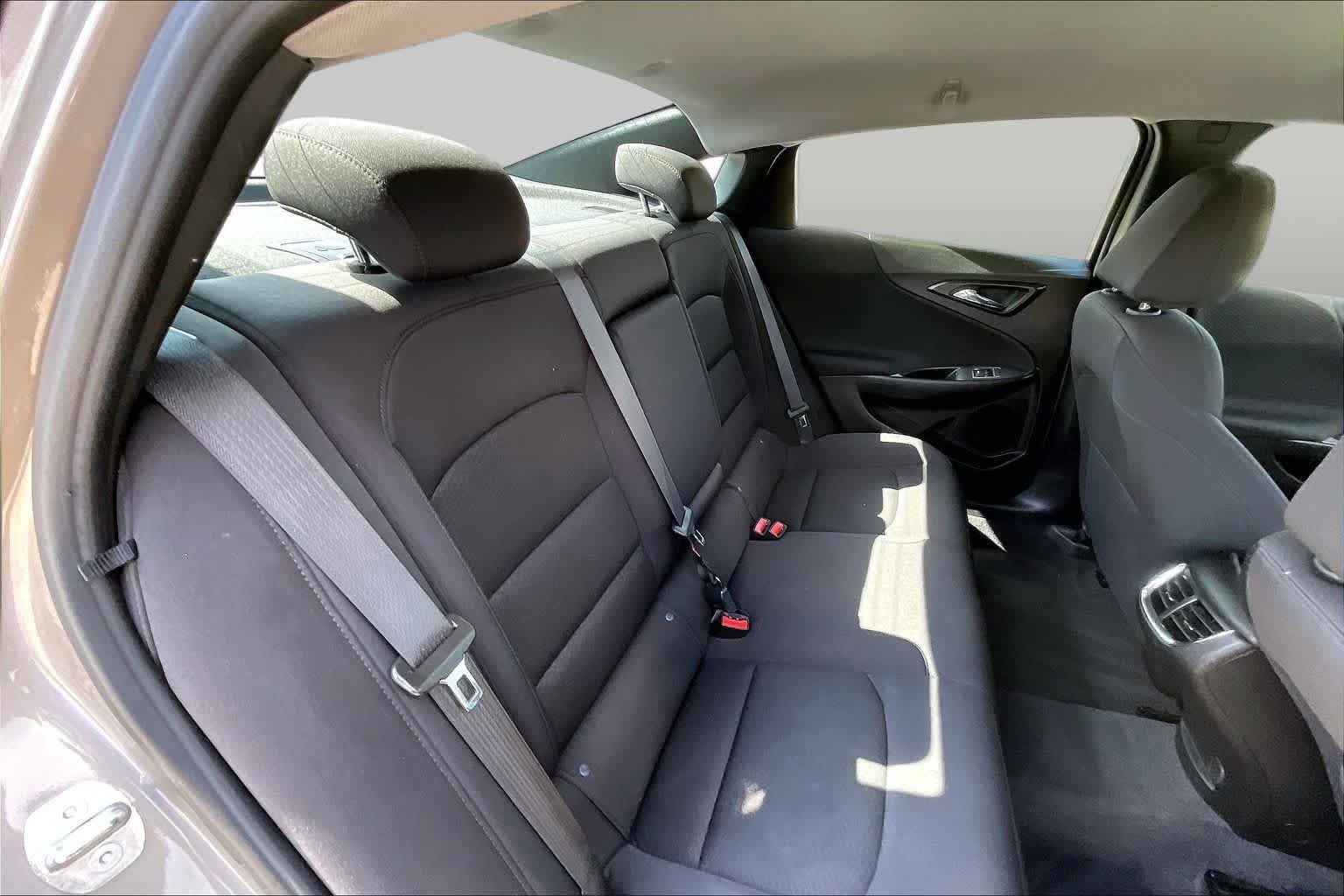 Used 2023 Mineral Gray Metallic Chevrolet LT image 19