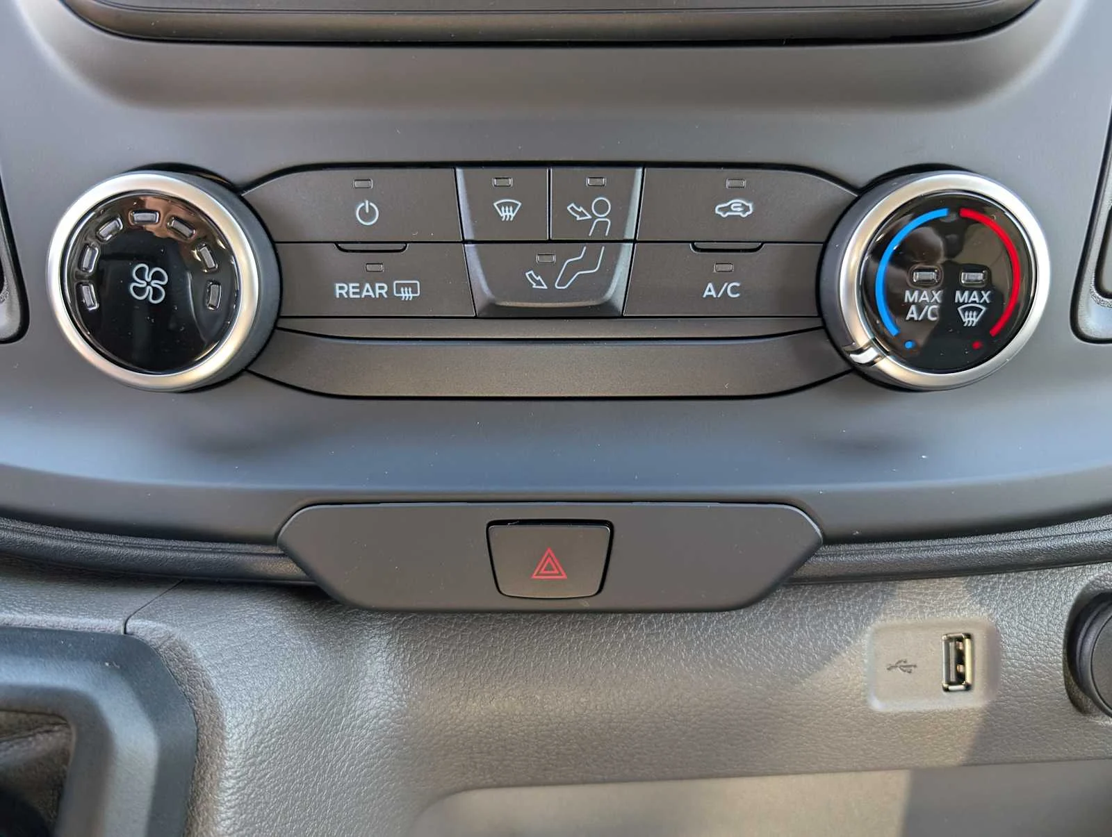 2025 Ford Transit Van Base - Photo 21