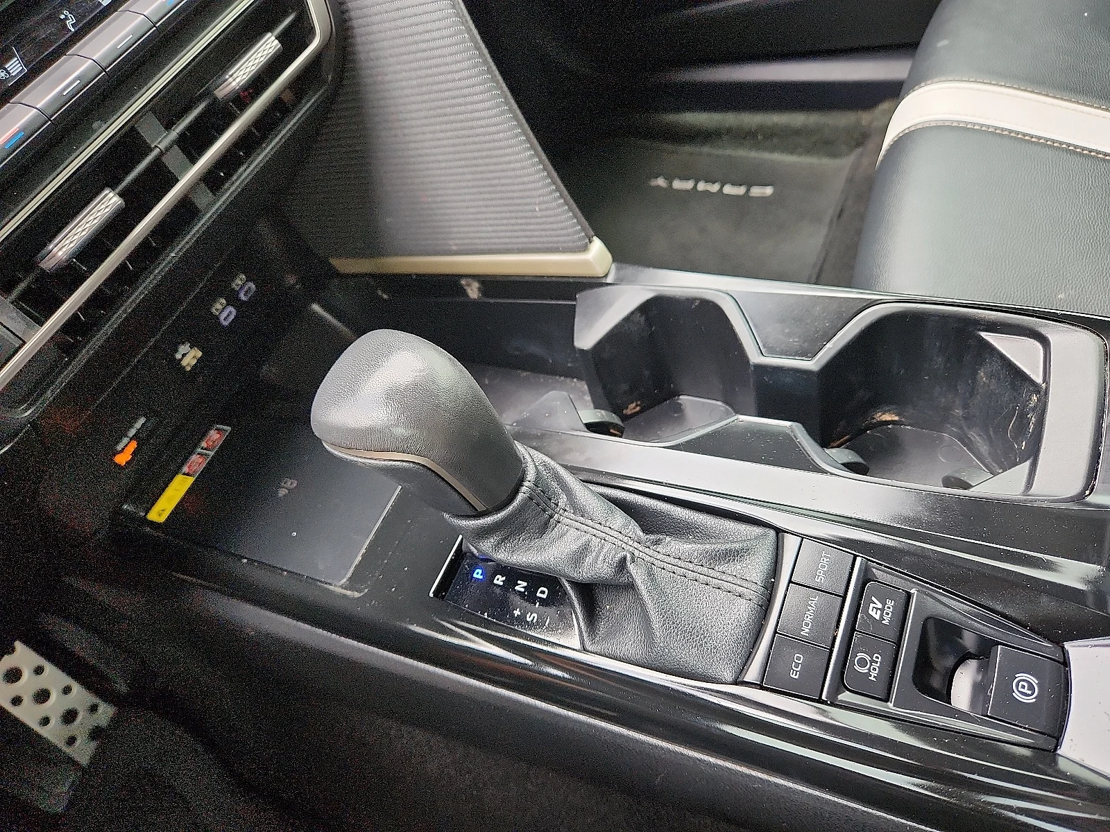 Used 2025 Gray Toyota SE image 25