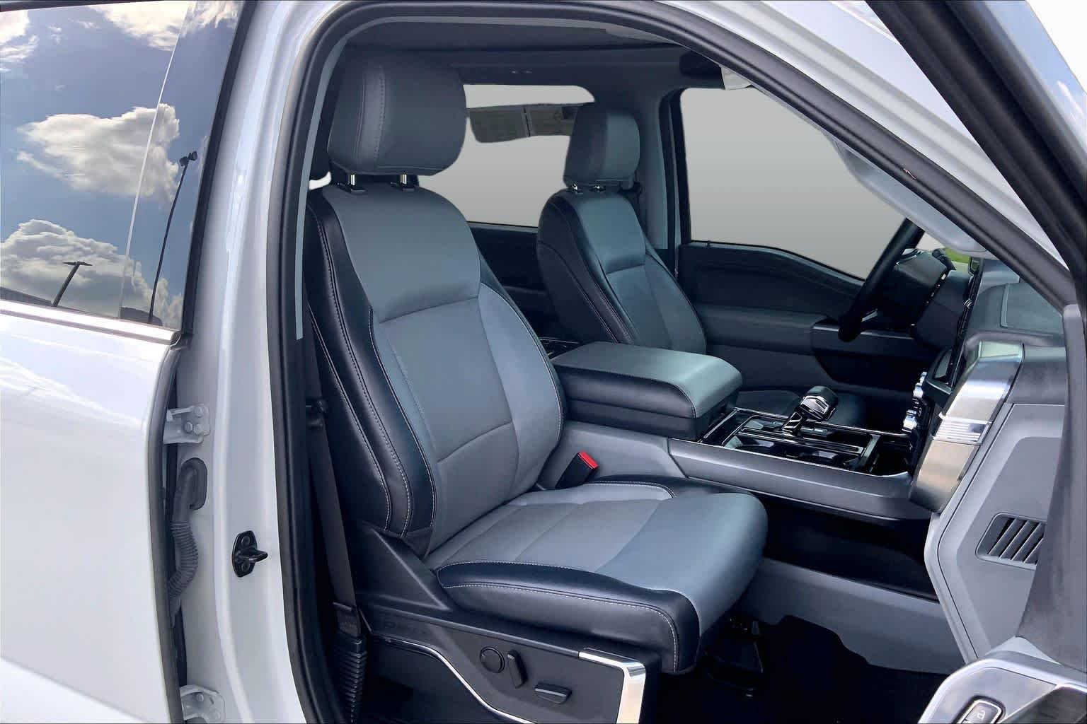Used 2023 Avalanche Ford LARIAT image 9