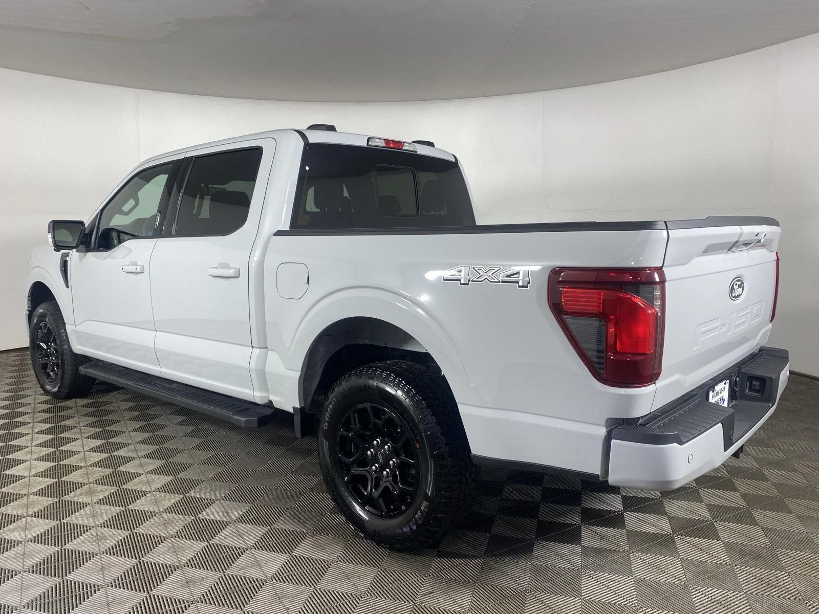 2026 Ford F-150 XLT - Photo 7