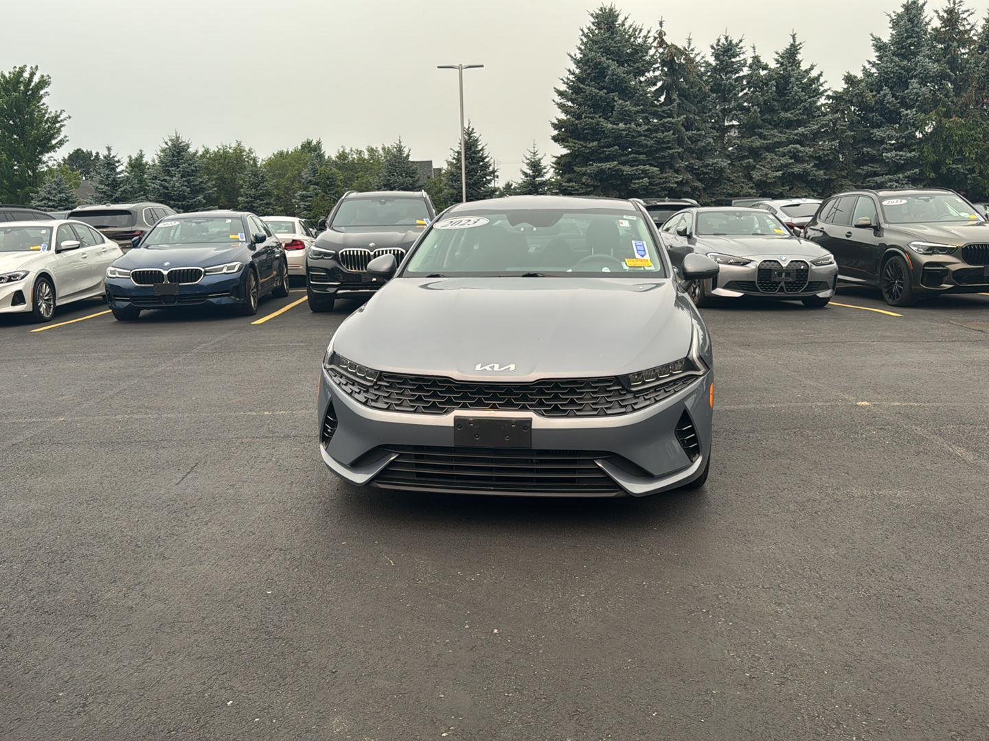 Used 2023 Everlasting Silver Kia LXS image 9