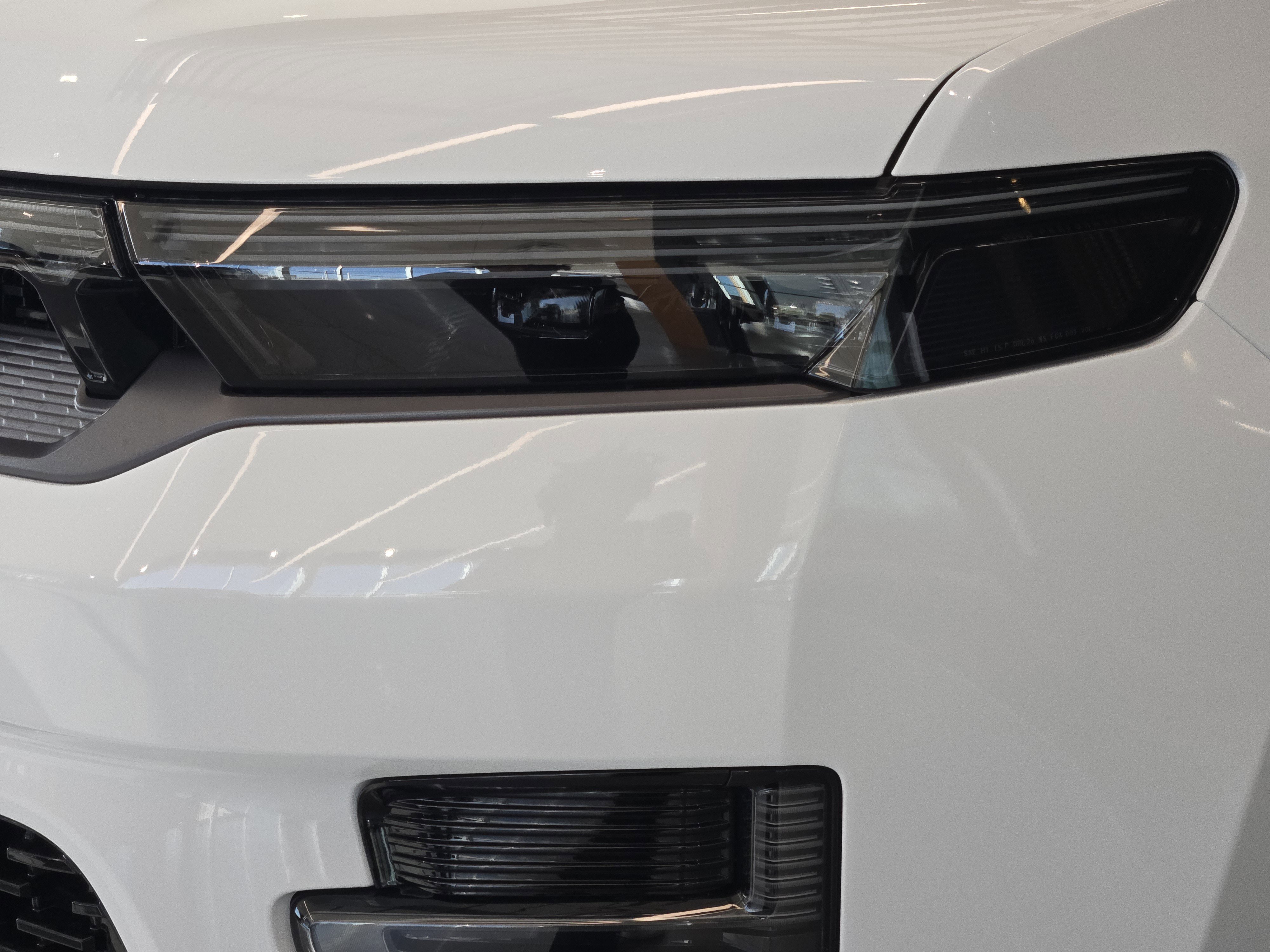 New 2026 Bright White Clearcoat Jeep Upland image 6
