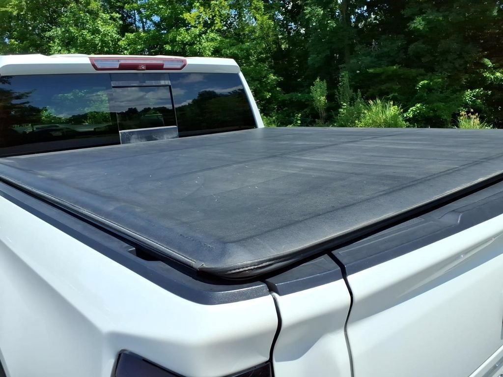 Used 2019 WHITE FROST TRICOAT GMC Denali image 35