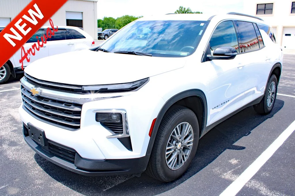 2025 Chevrolet Traverse FWD LT's photo