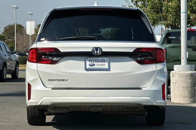 Used 2025  Honda EX-L image 5