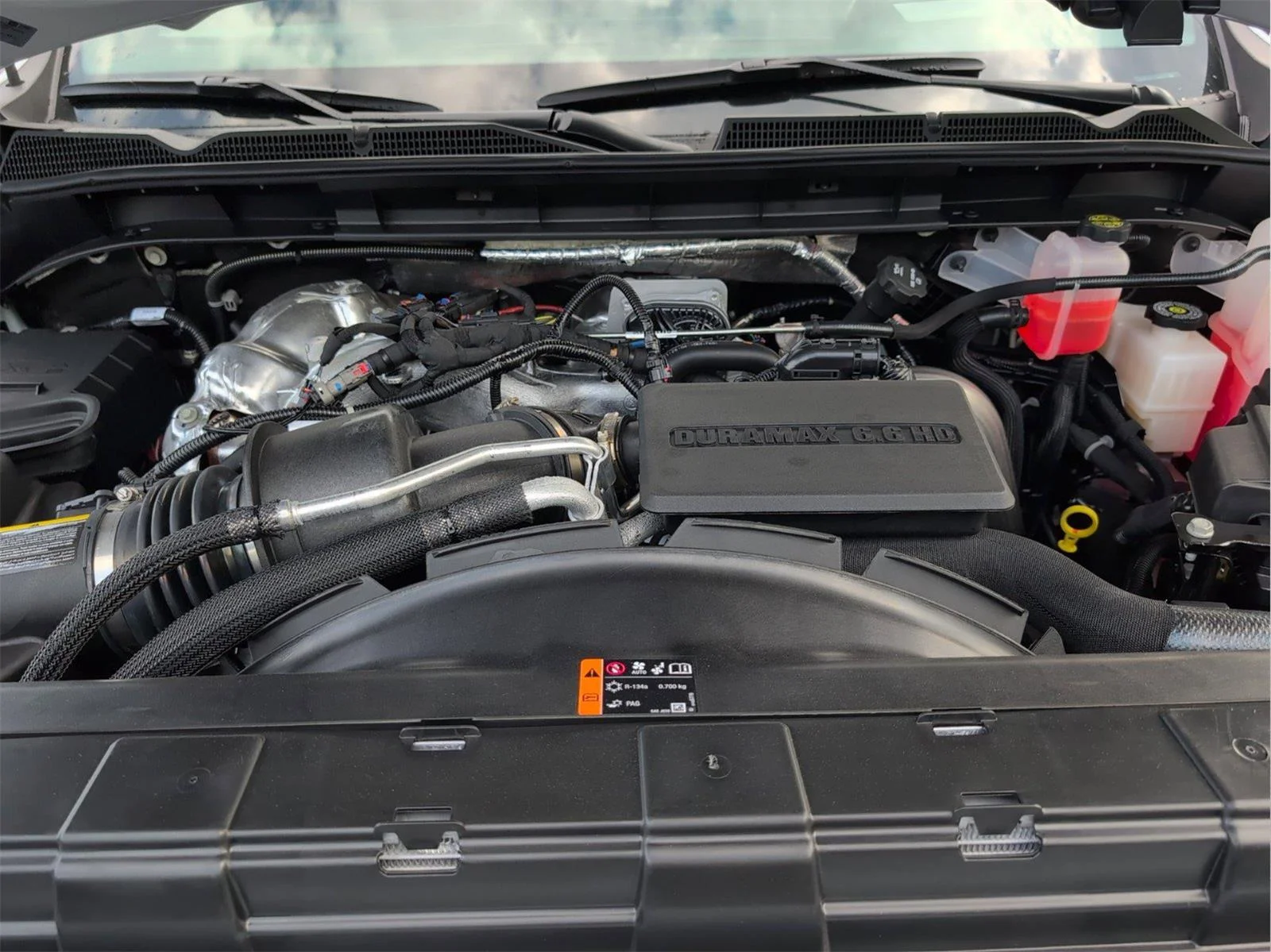 New 2026 Glacier White Tricoat GMC Denali Ultimate image 31