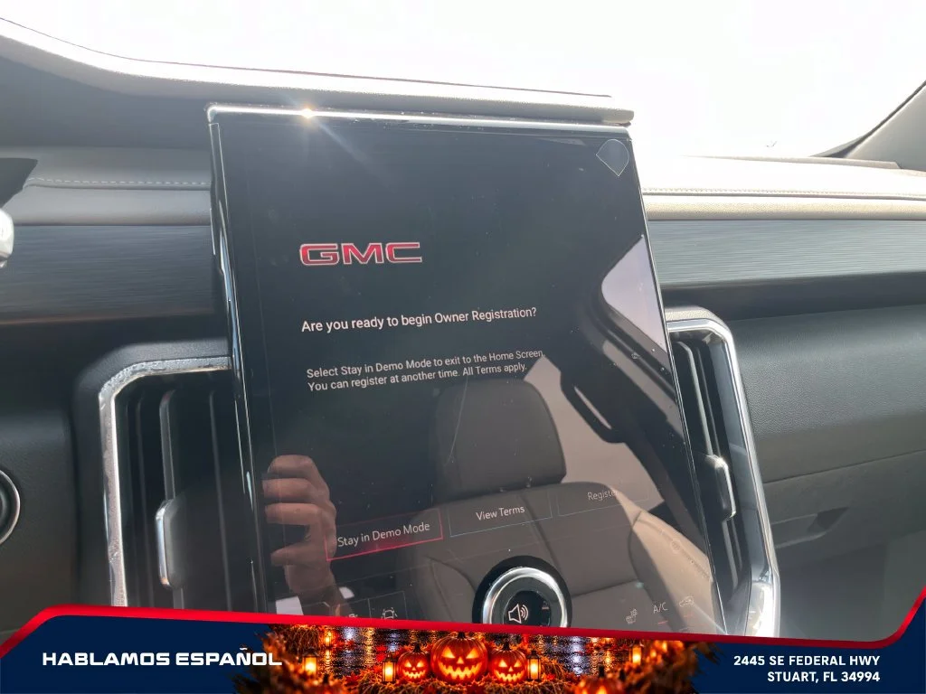 New 2026 Summit White GMC Elevation image 31