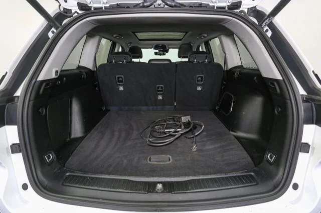 Used 2023 White Jeep 4xe image 11