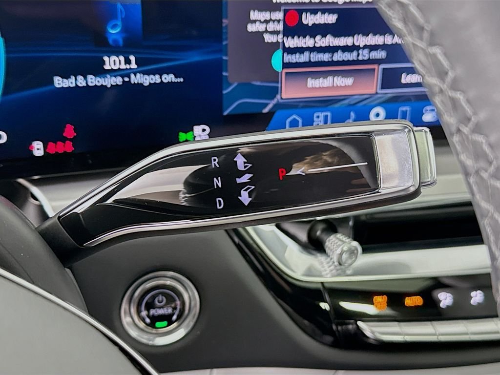 Used 2025 White Cadillac Sport image 18