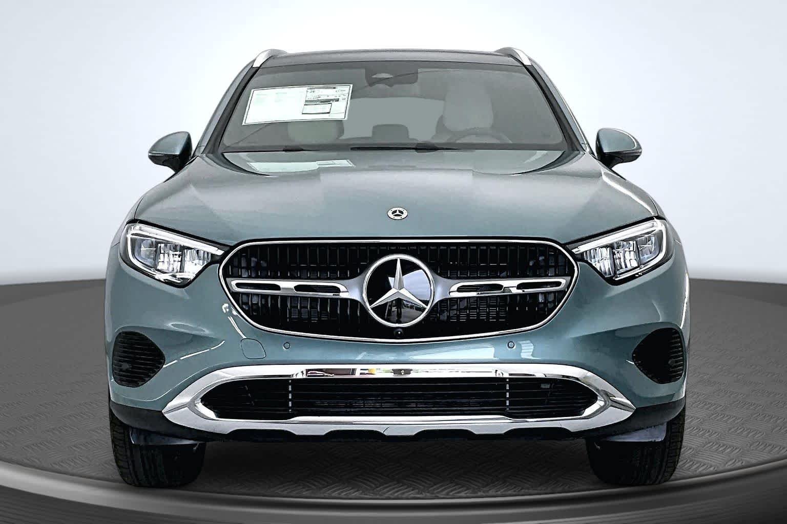 New 2026 Verde Silver Metallic Mercedes-Benz GLC 300 image 6