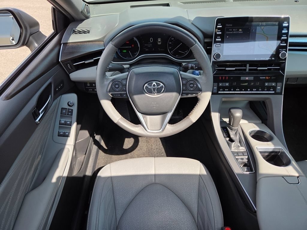 Used 2020 Celestial Silver Metallic Toyota Hybrid Limited image 4
