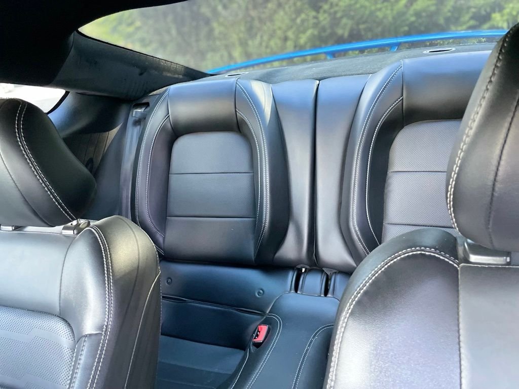 Used 2019 Blue Ford GT Premium image 19