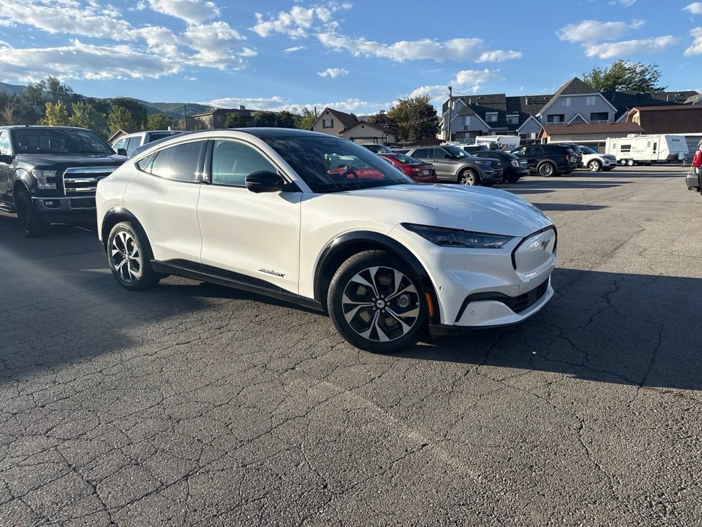 Used 2023 White Metallic Ford Premium image 2