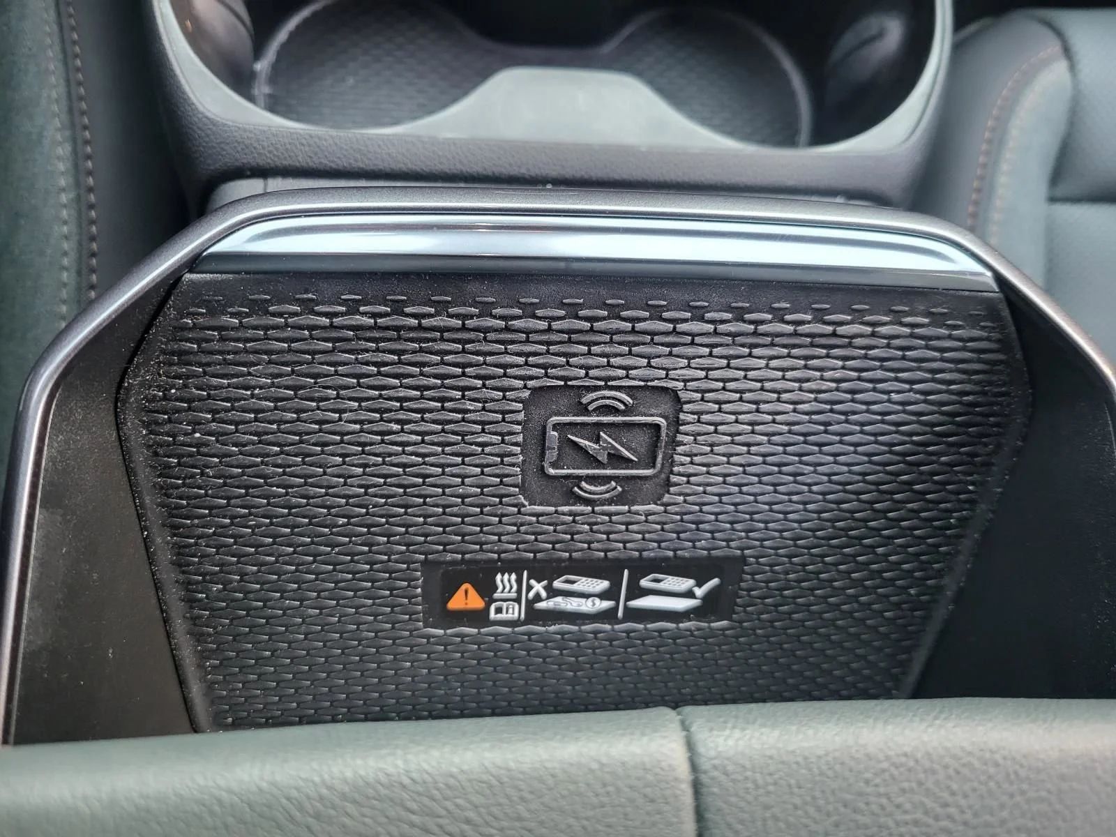 2026 GMC Terrain AT4 - Photo 10