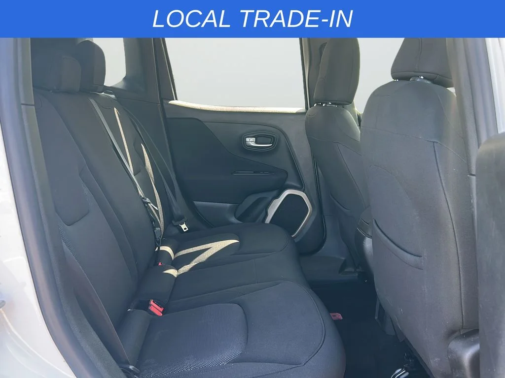 Used 2016 White Jeep Latitude image 13