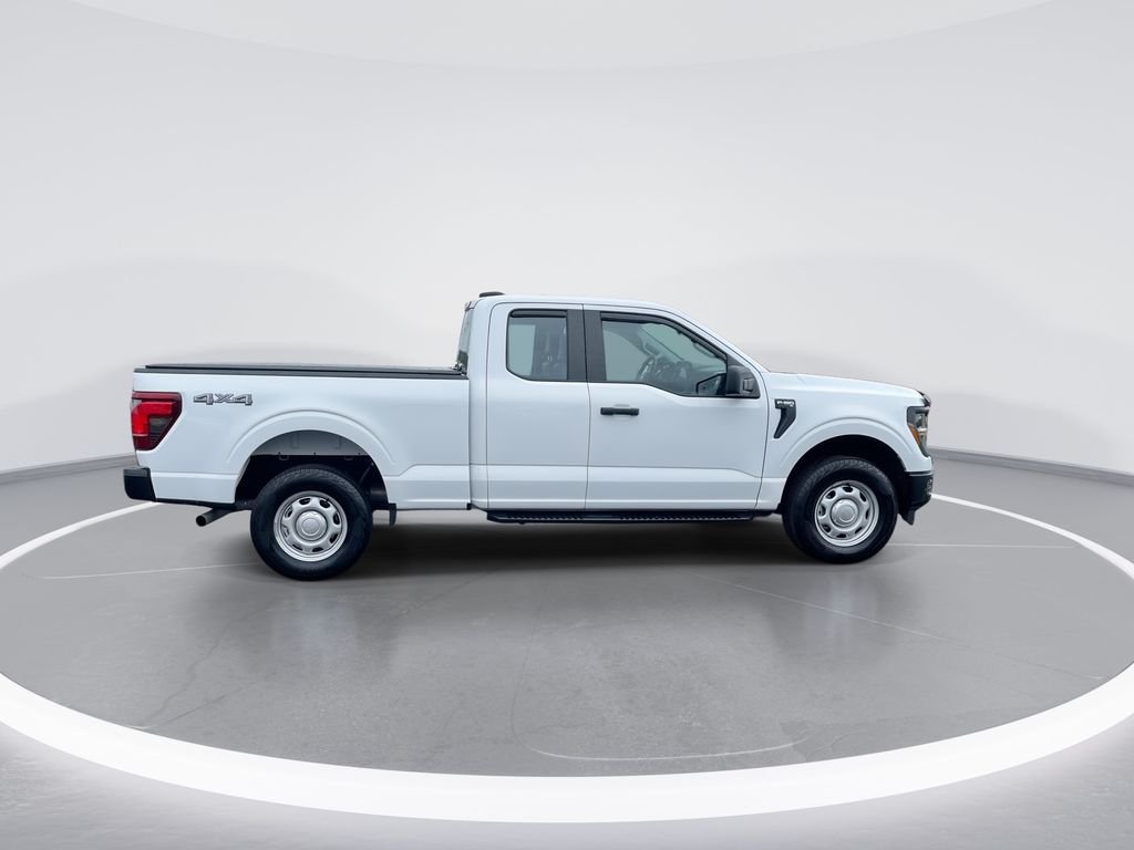 Used 2024 White Ford XL image 9