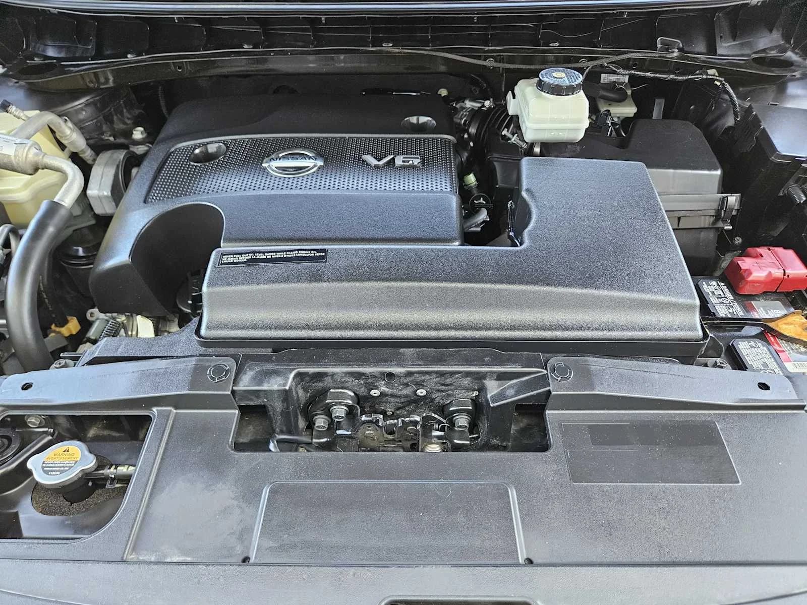 Used 2017 Magnetic Black Metallic Nissan SL image 23