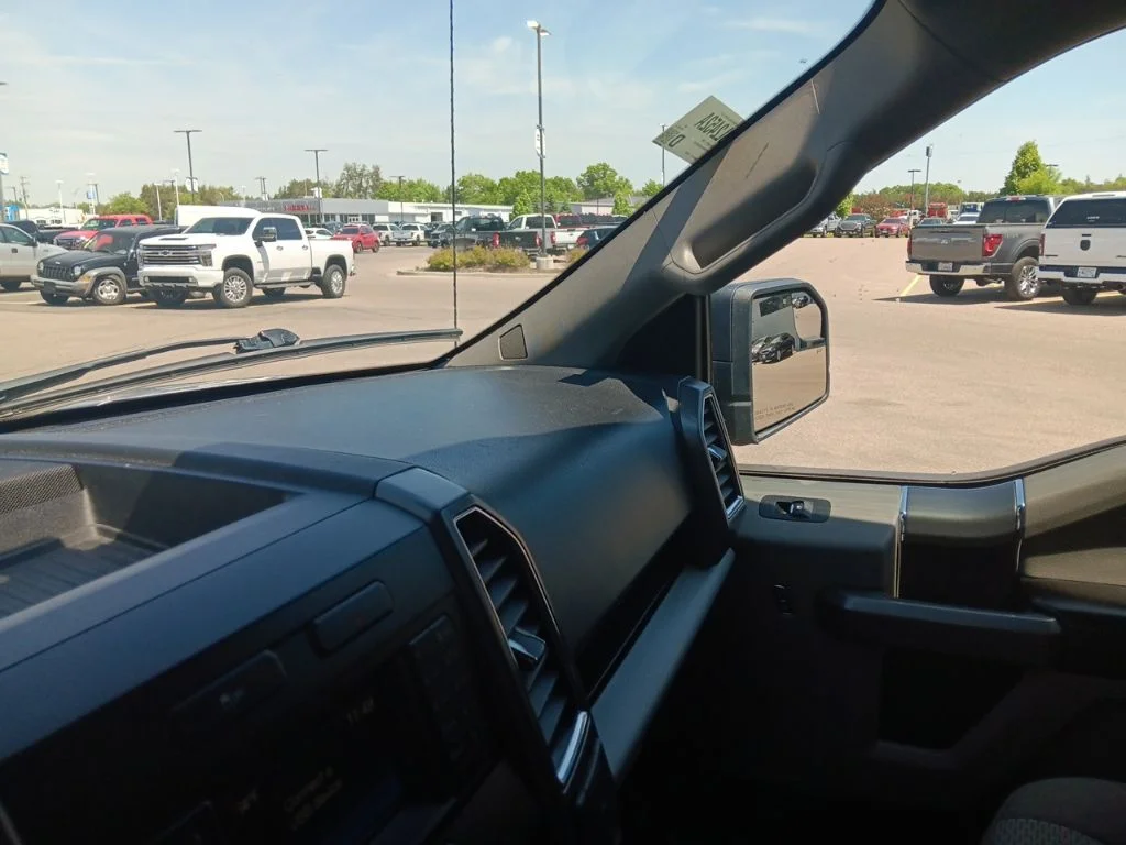 Used 2016 Ingot Silver Metallic Ford XLT image 23