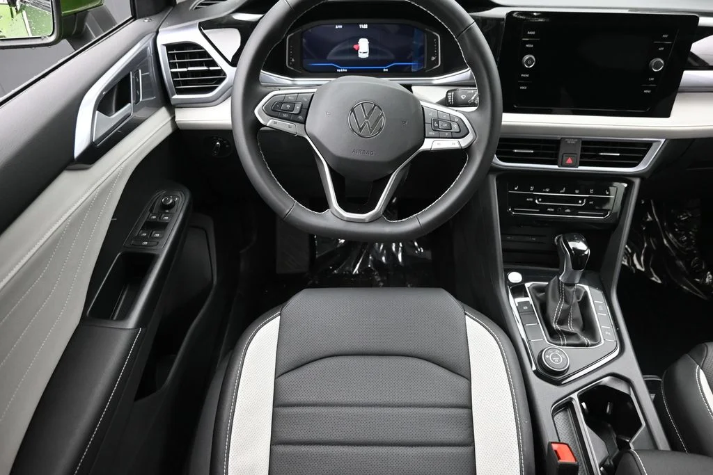New 2026 Green Volkswagen 1.5T SEL image 11