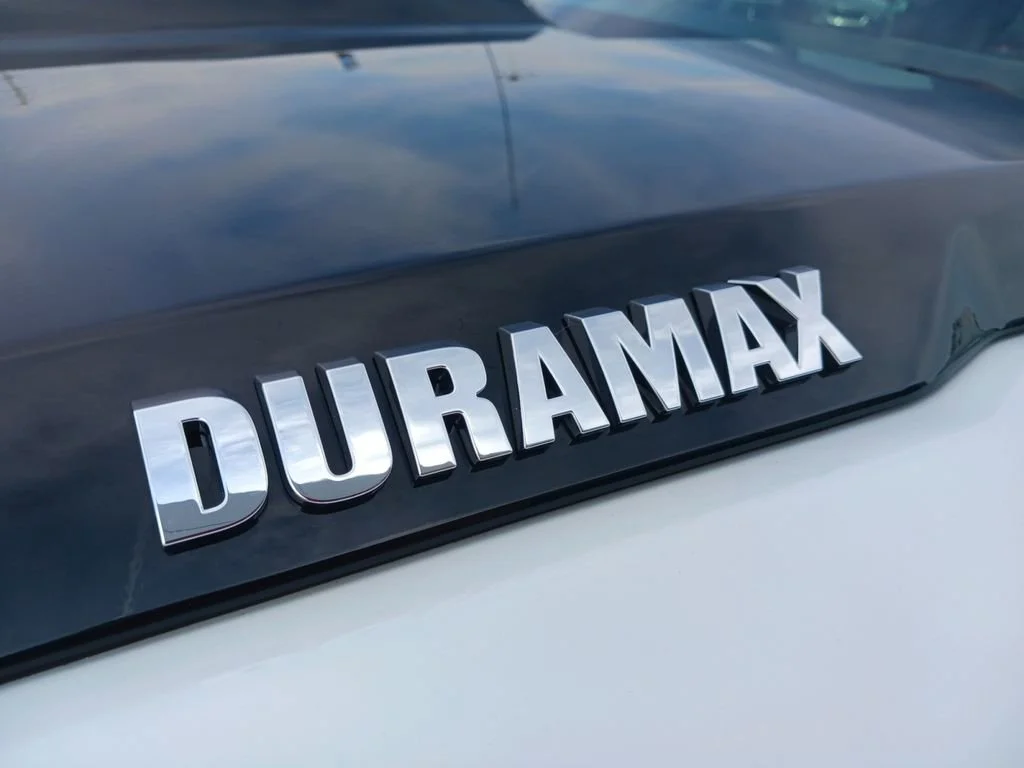 Used 2025 Summit White Chevrolet ZR2 image 31