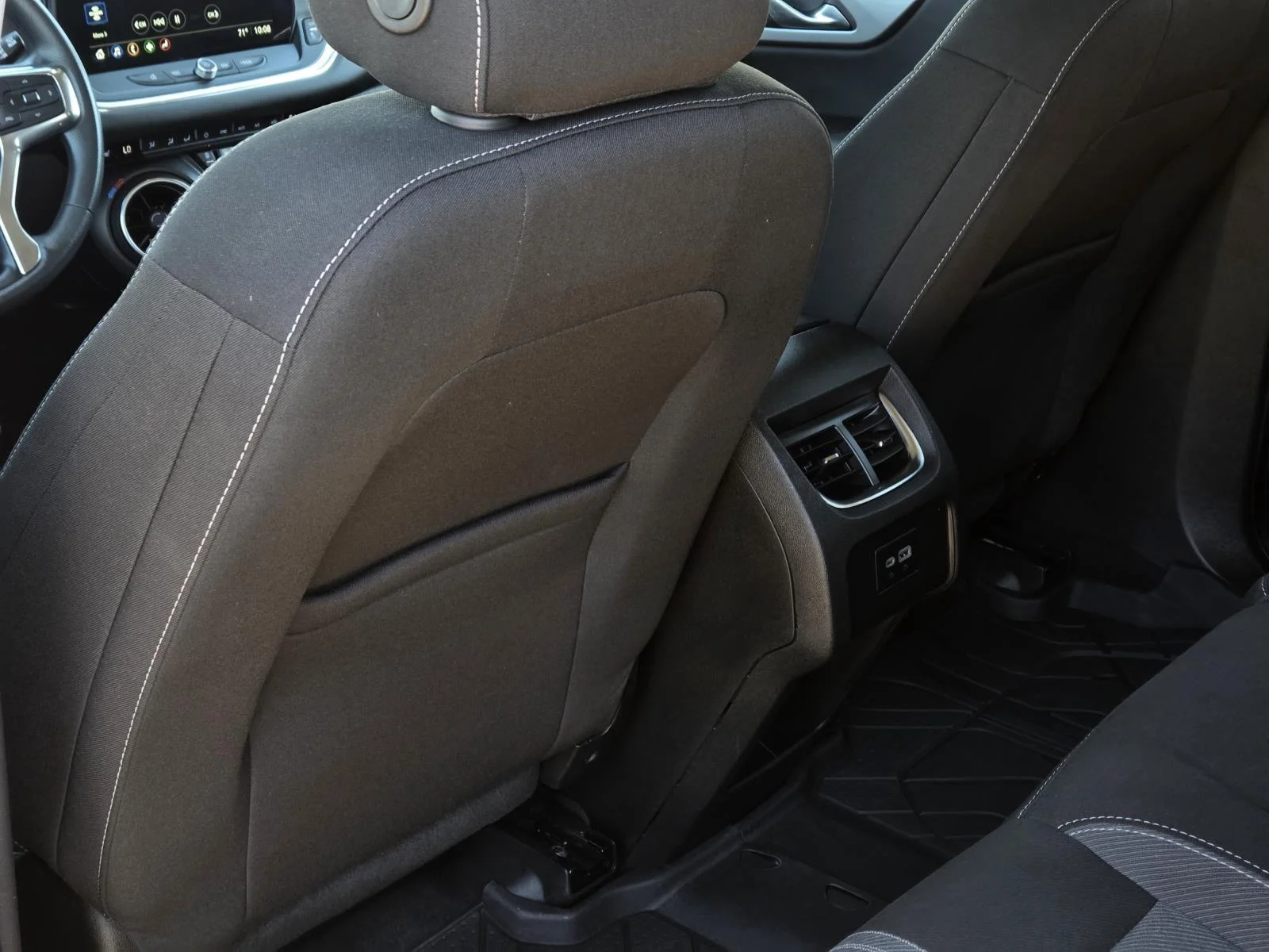 Used 2024 Sterling Gray Metallic Chevrolet LT image 34