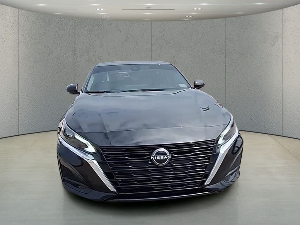 Used 2025 Black Nissan 2.5 SL image 34