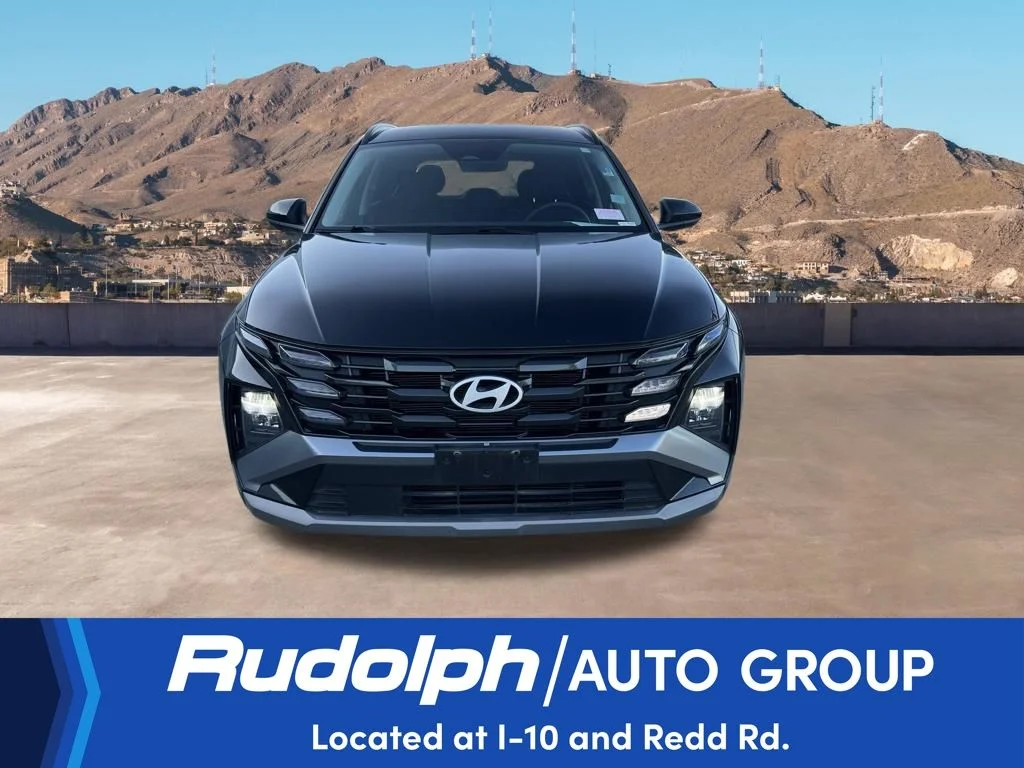 Used 2025 Black Hyundai SEL image 8