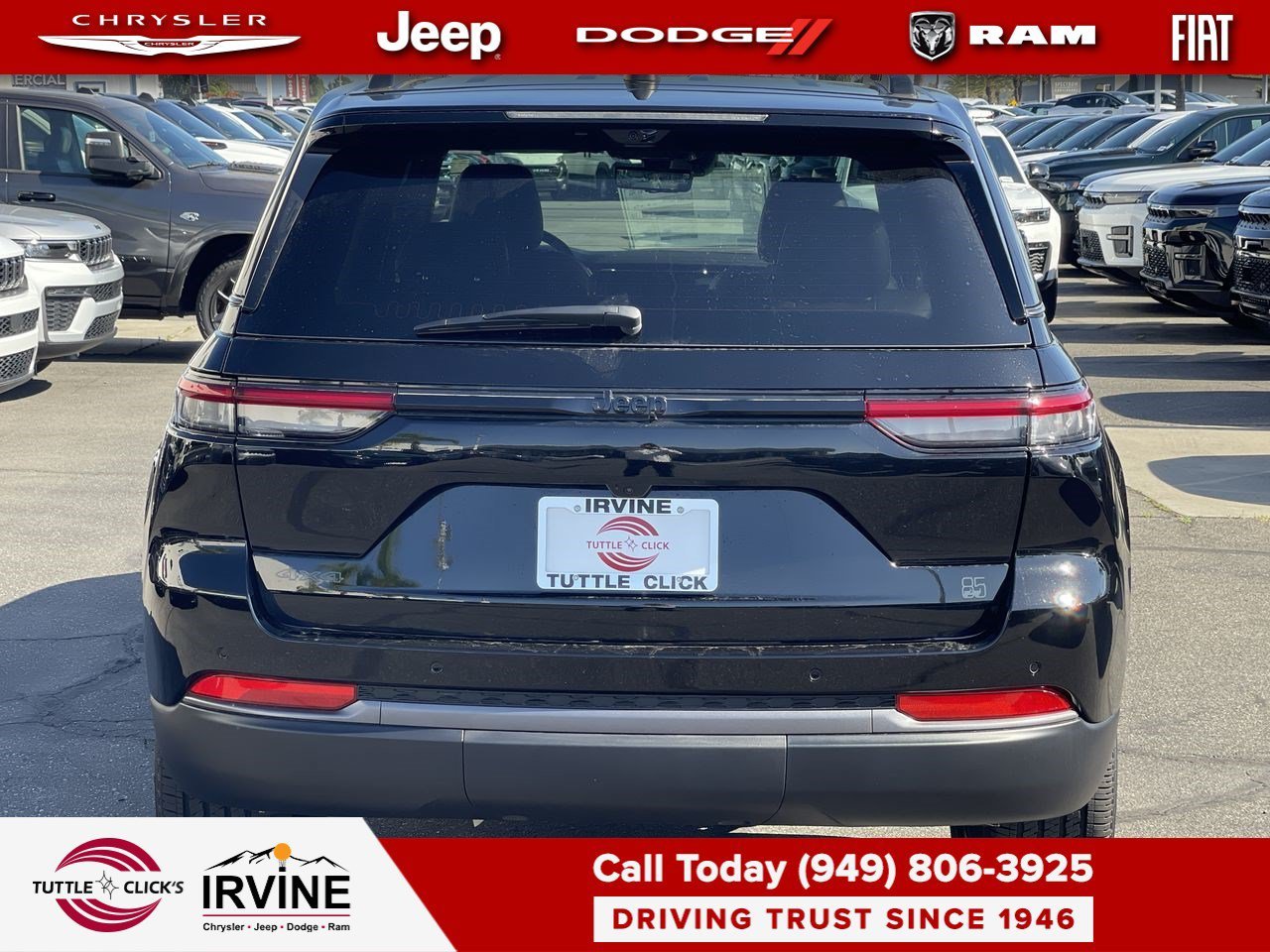New 2026 Diamond Black Crystal Pearl-Coat Exterior Paint Jeep 85th Anniversary Edition image 5