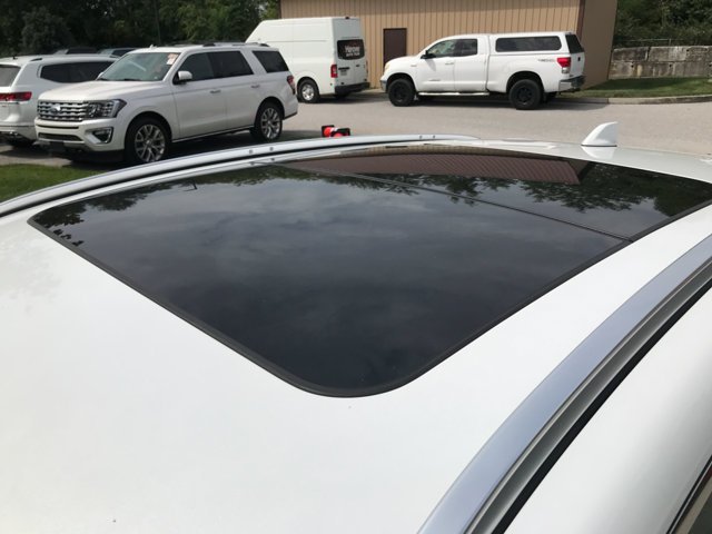 Used 2025 Aspen White Tricoat Nissan SR image 4