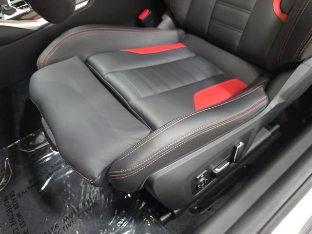 Used 2026 Skyscraper Grey Metallic BMW  image 27