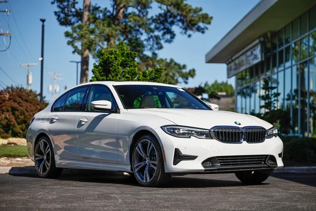 2022 BMW 3 Series 330i
