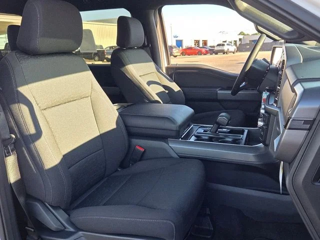 New 2026 Oxford White Ford XLT image 17