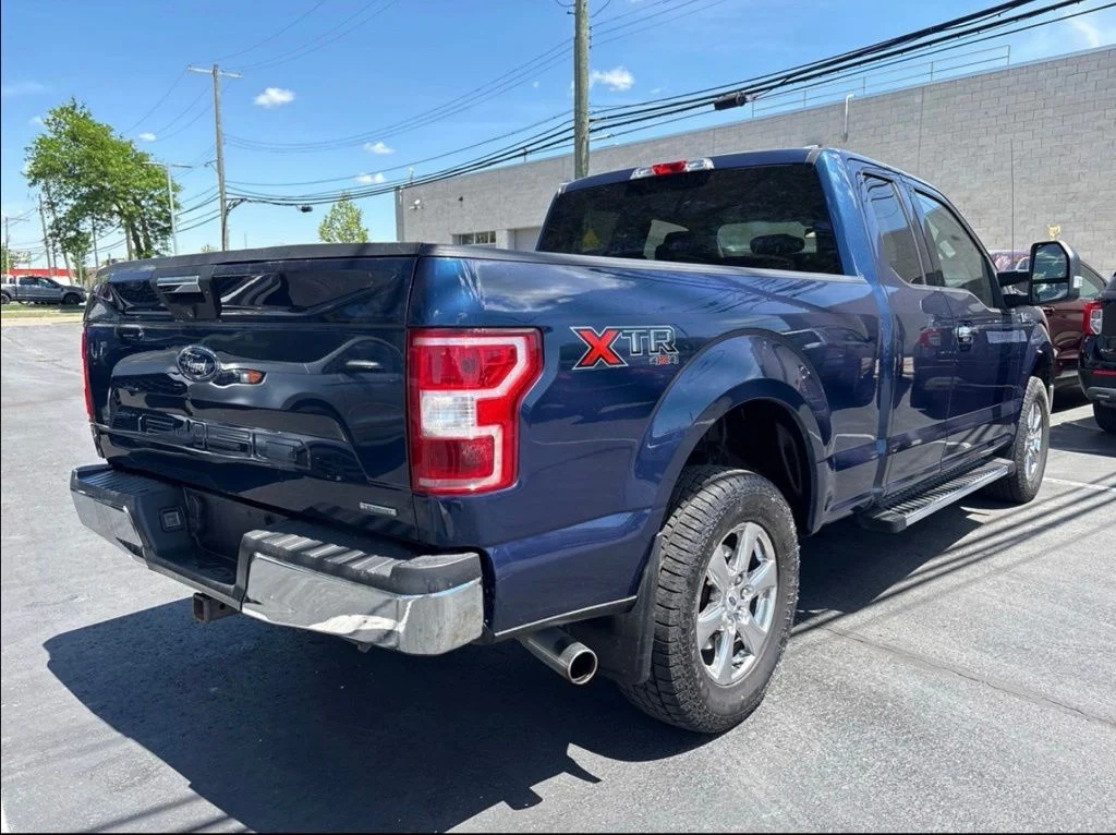 Certified Used 2018 Blue Ford XLT image 5