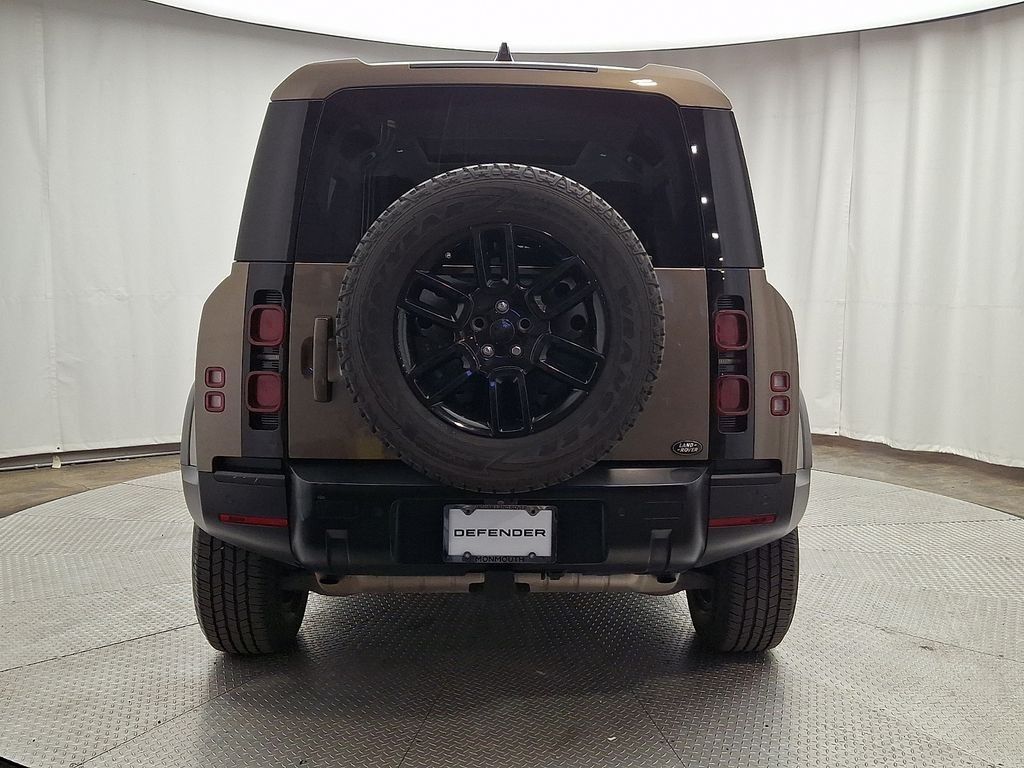 Used 2021 Gondwana Stone Metallic Land Rover S image 5