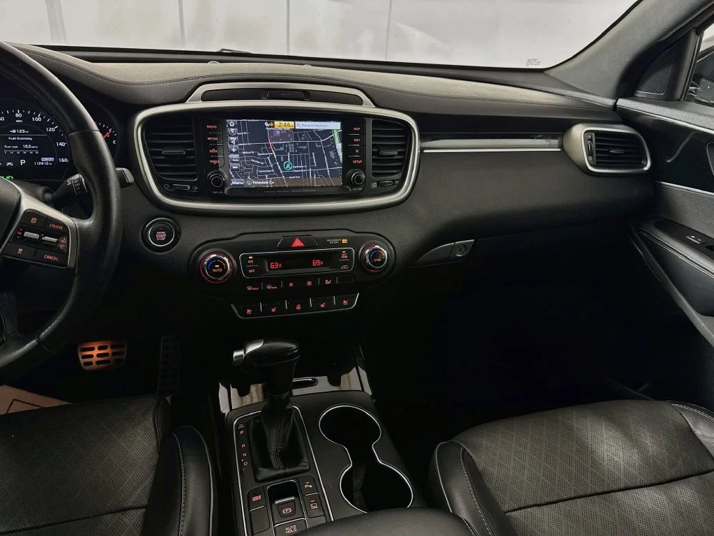 Used 2019 Black Kia SX Limited image 29