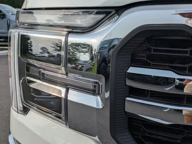 New 2026 Star White Metallic Tri-Coat Ford Lariat® image 10