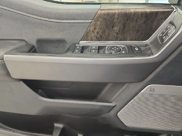 New 2027 Marsh Gray Metallic Ford F-250® Lariat® image 42