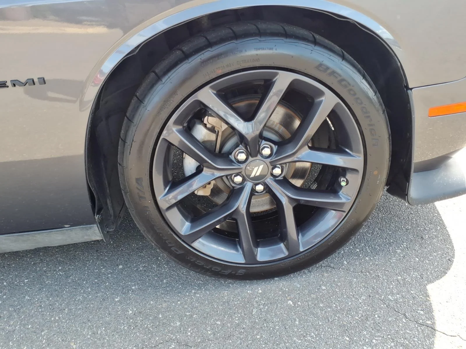 Used 2022  DODGE RT image 10