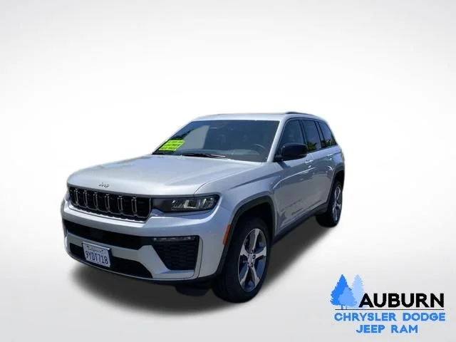 Used 2026 Silver Jeep Limited image 3